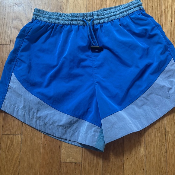 lululemon shorts - Picture 1 of 4
